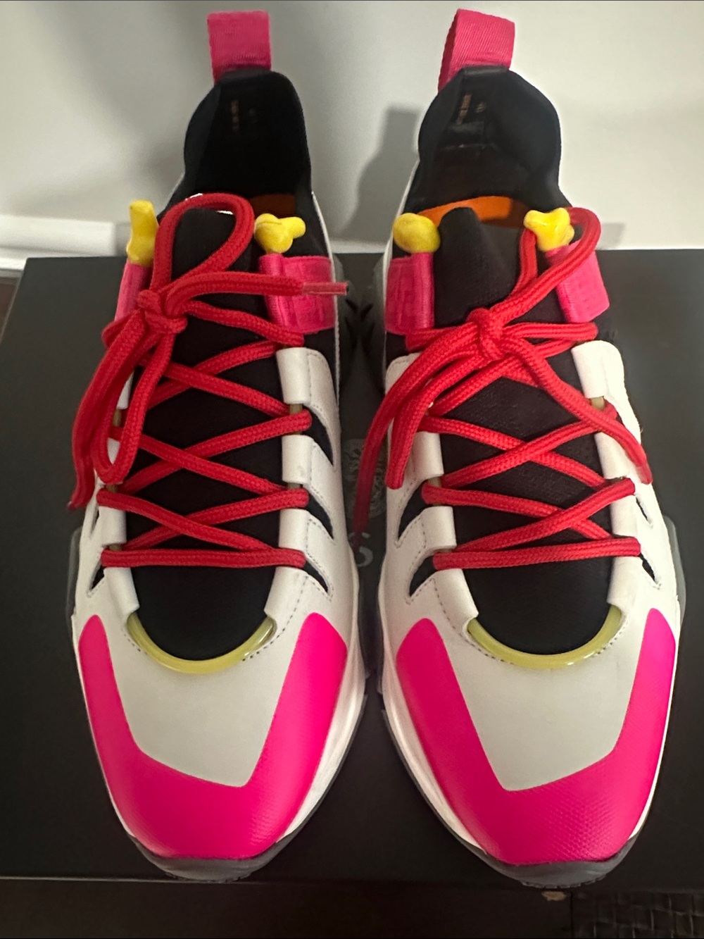 Versace White Black Sneakers Authenticity Cards - Picture 7 of 9